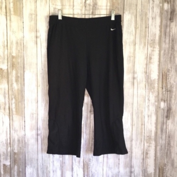 Nike Pants - Nike Black Cropped Pants